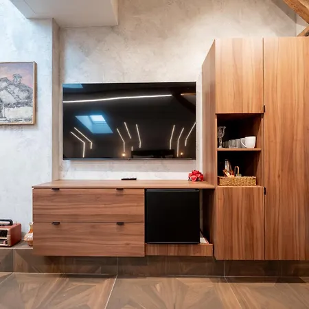 Stella Di Notte Center