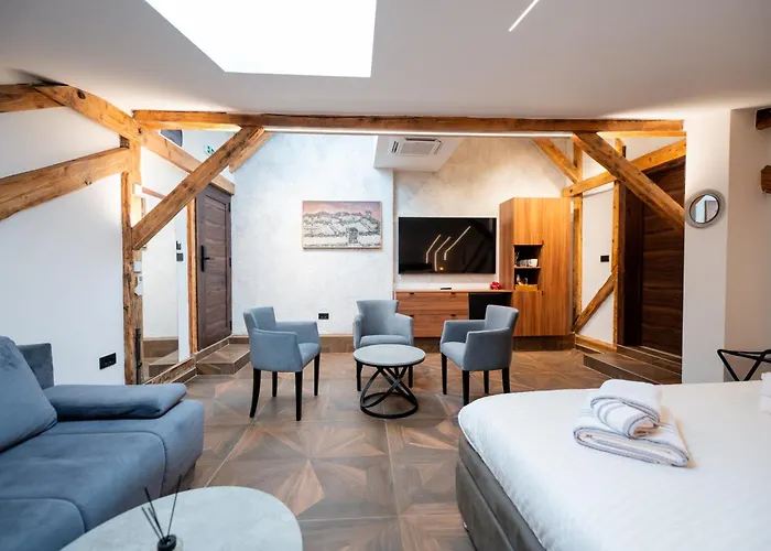 Stella Di Notte Center