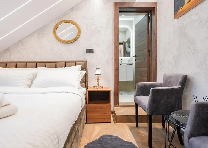 Stella Di Notte Center